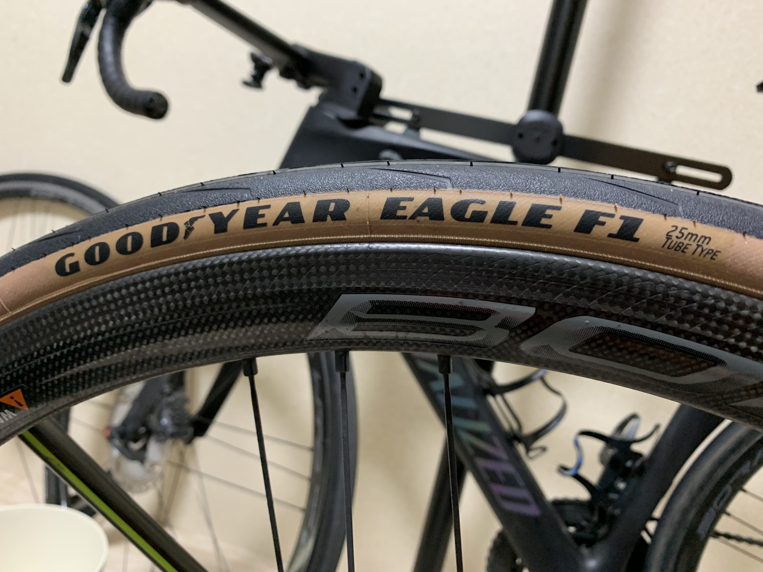 新しいタイヤのテスト 1/25 | tom's cycling